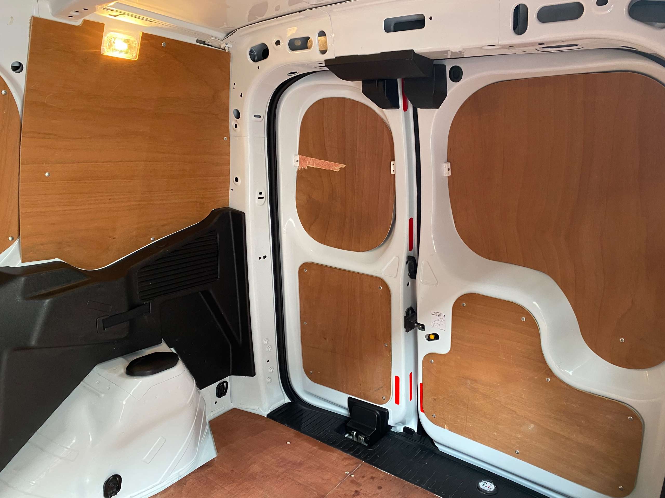 2020 FORD TRANSIT COURIER 2020 FORD TRANSIT COURIER