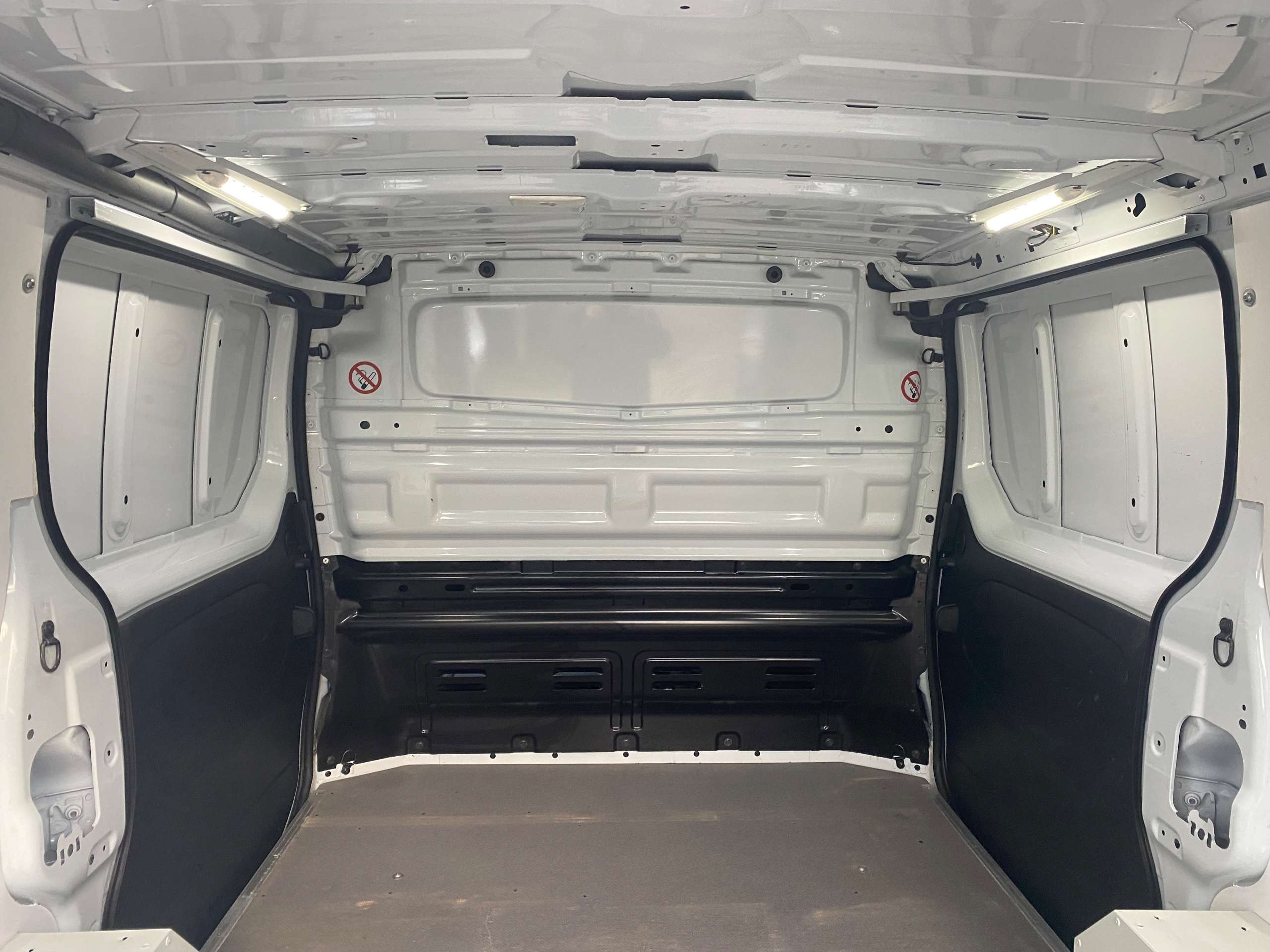 2016 VAUXHALL VIVARO 2016 VAUXHALL VIVARO