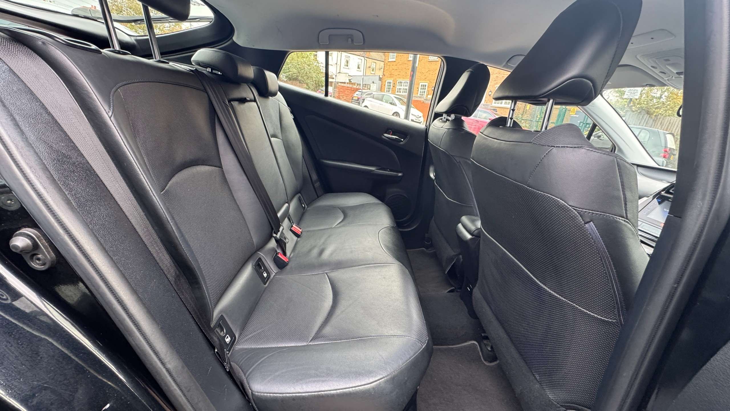 2016 TOYOTA PRIUS 2016 TOYOTA PRIUS