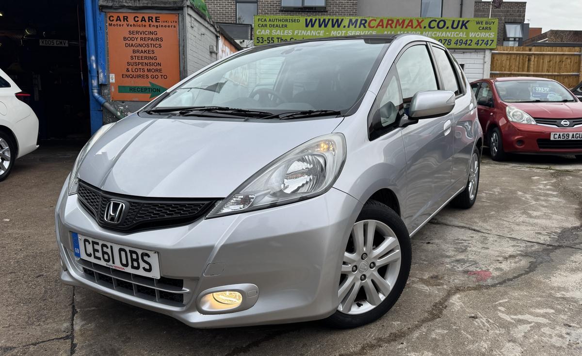 Check out this Honda Jazz 2011 Petrol Automatic