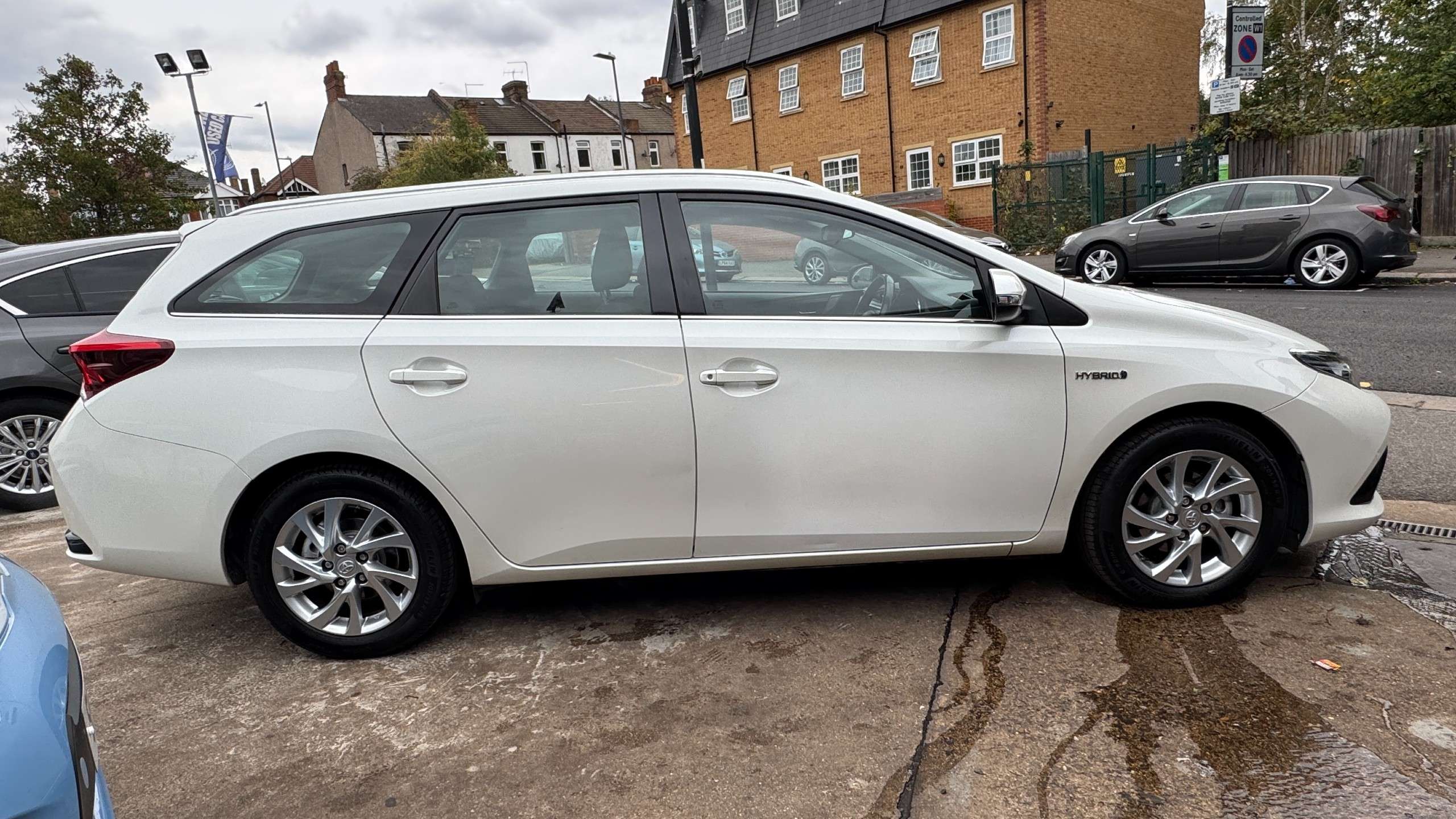 2016 TOYOTA AURIS 2016 TOYOTA AURIS