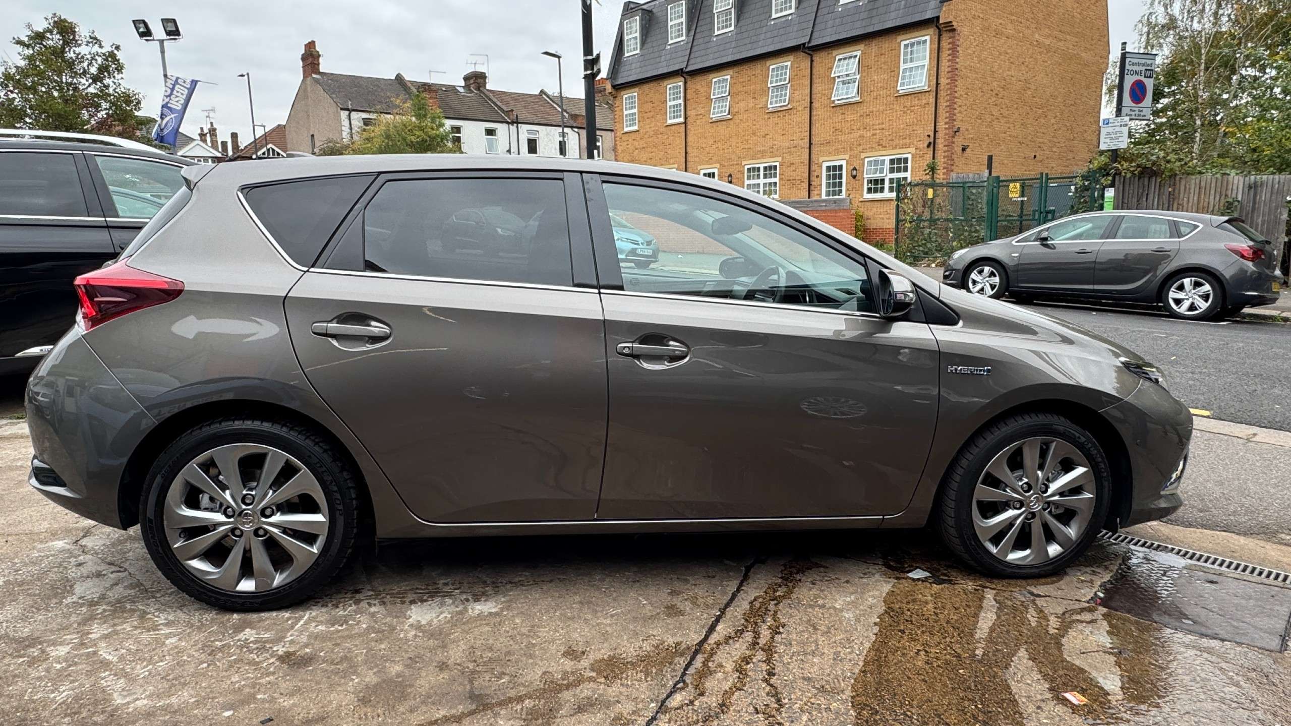 2017 TOYOTA AURIS 2017 TOYOTA AURIS