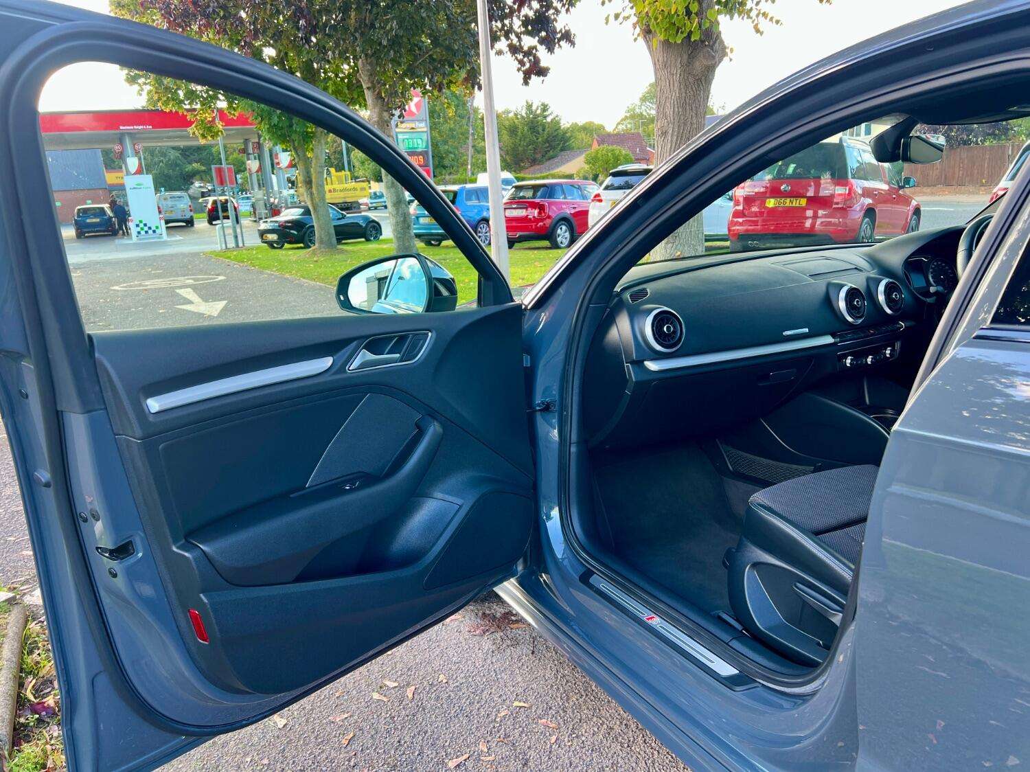 2018 AUDI A3 2018 AUDI A3