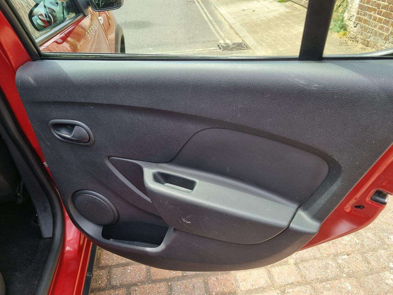 2013 DACIA SANDERO STEPWAY 2013 DACIA SANDERO STEPWAY