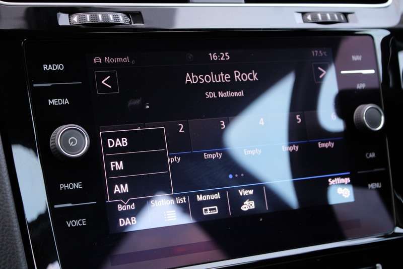 2017 VOLKSWAGEN GOLF 2017 VOLKSWAGEN GOLF