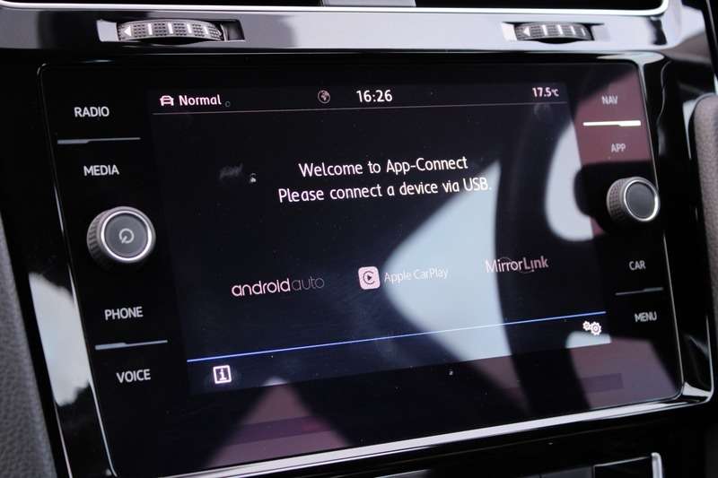 2017 VOLKSWAGEN GOLF 2017 VOLKSWAGEN GOLF