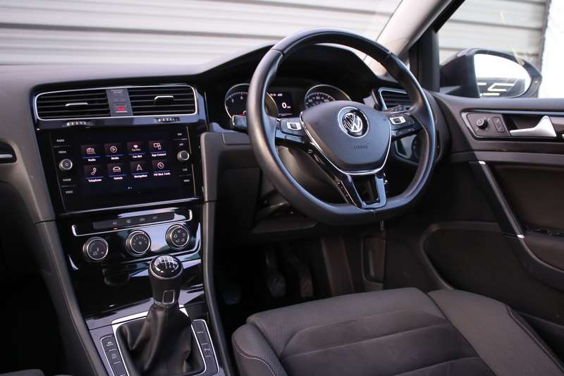 2017 VOLKSWAGEN GOLF 2017 VOLKSWAGEN GOLF