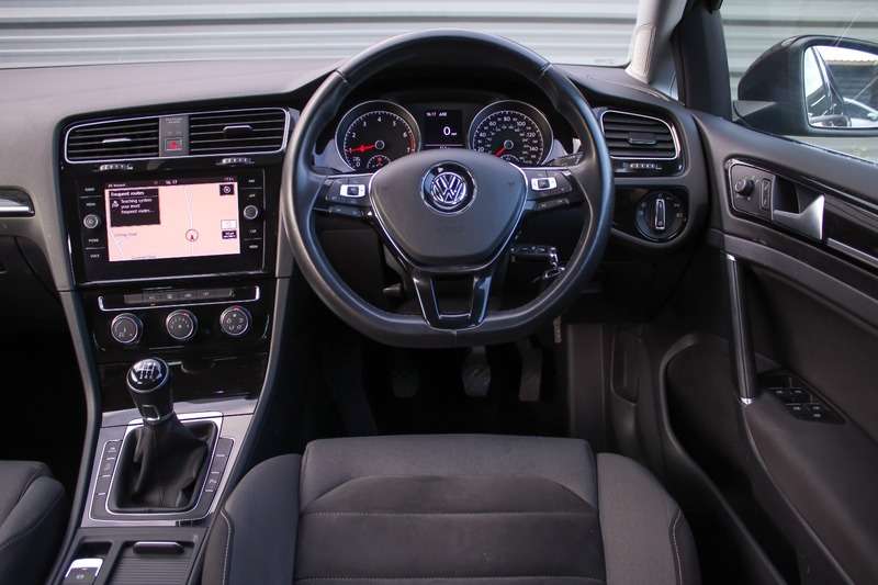 2017 VOLKSWAGEN GOLF 2017 VOLKSWAGEN GOLF