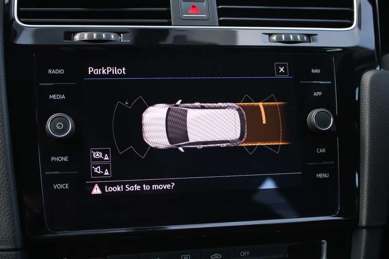 2017 VOLKSWAGEN GOLF 2017 VOLKSWAGEN GOLF