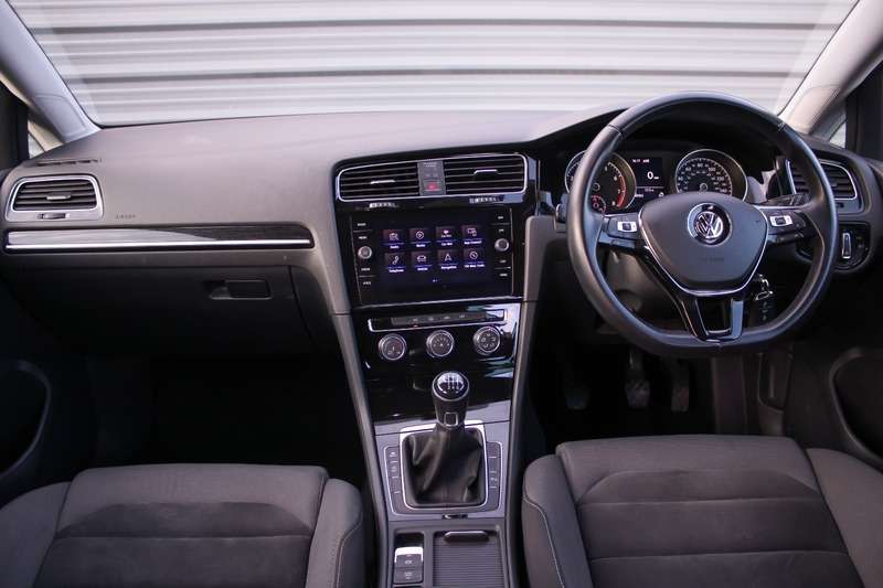 2017 VOLKSWAGEN GOLF 2017 VOLKSWAGEN GOLF