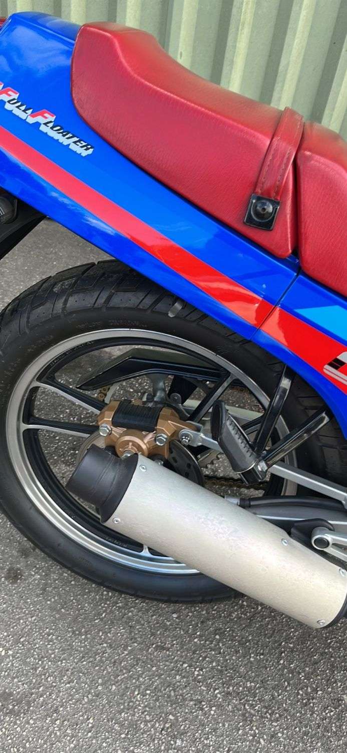 1986 SUZUKI GSX 1986 SUZUKI GSX