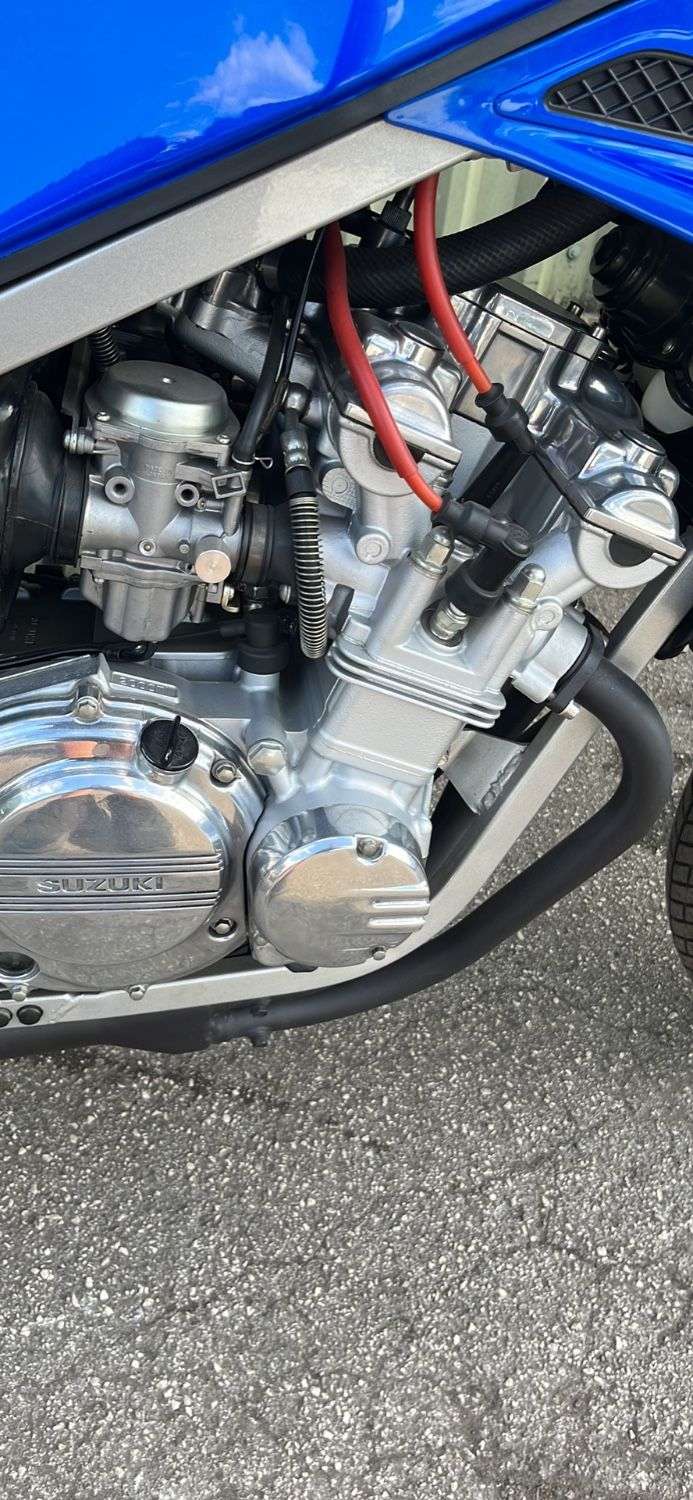 1986 SUZUKI GSX 1986 SUZUKI GSX