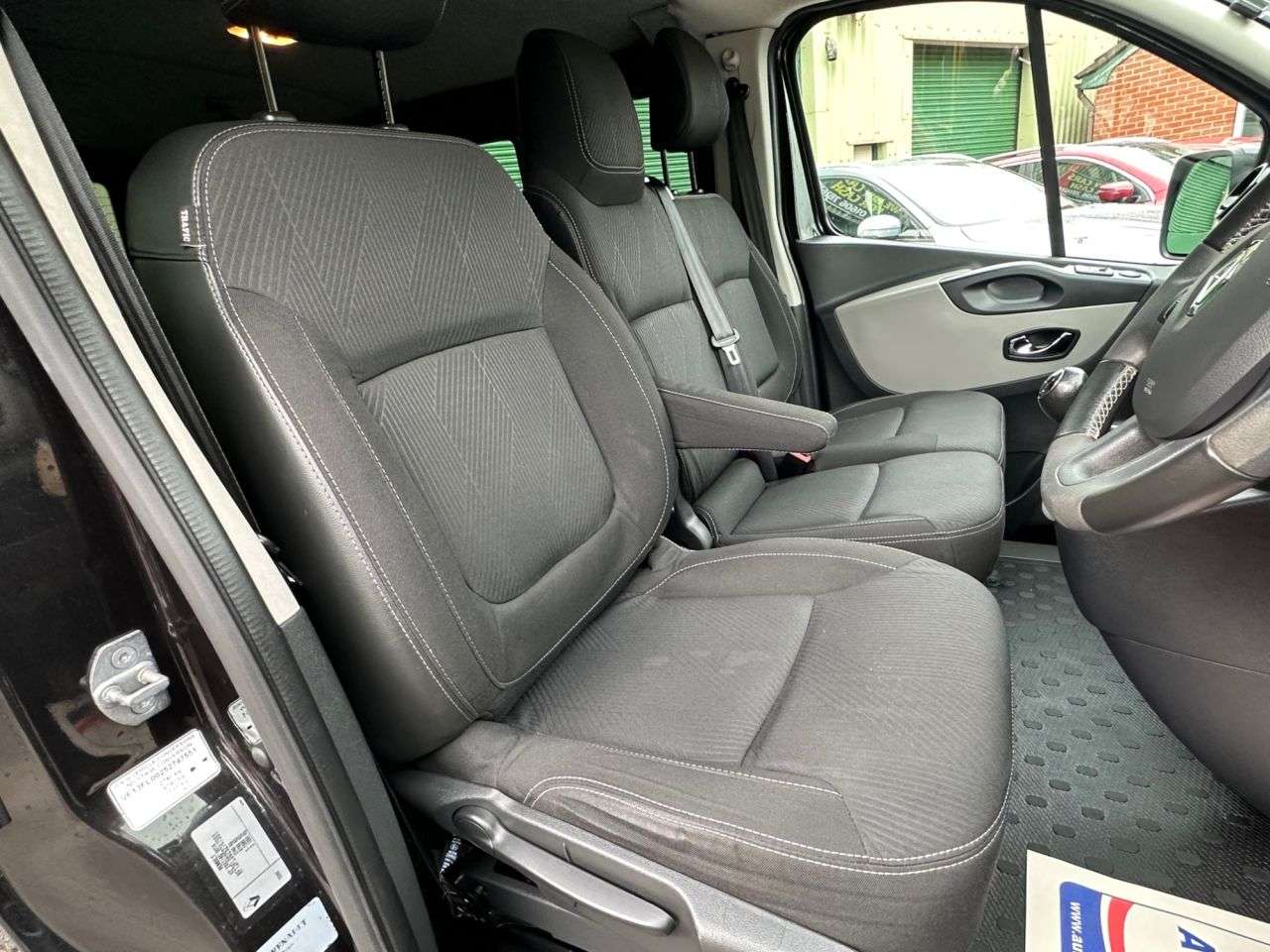 2015 RENAULT TRAFIC 2015 RENAULT TRAFIC