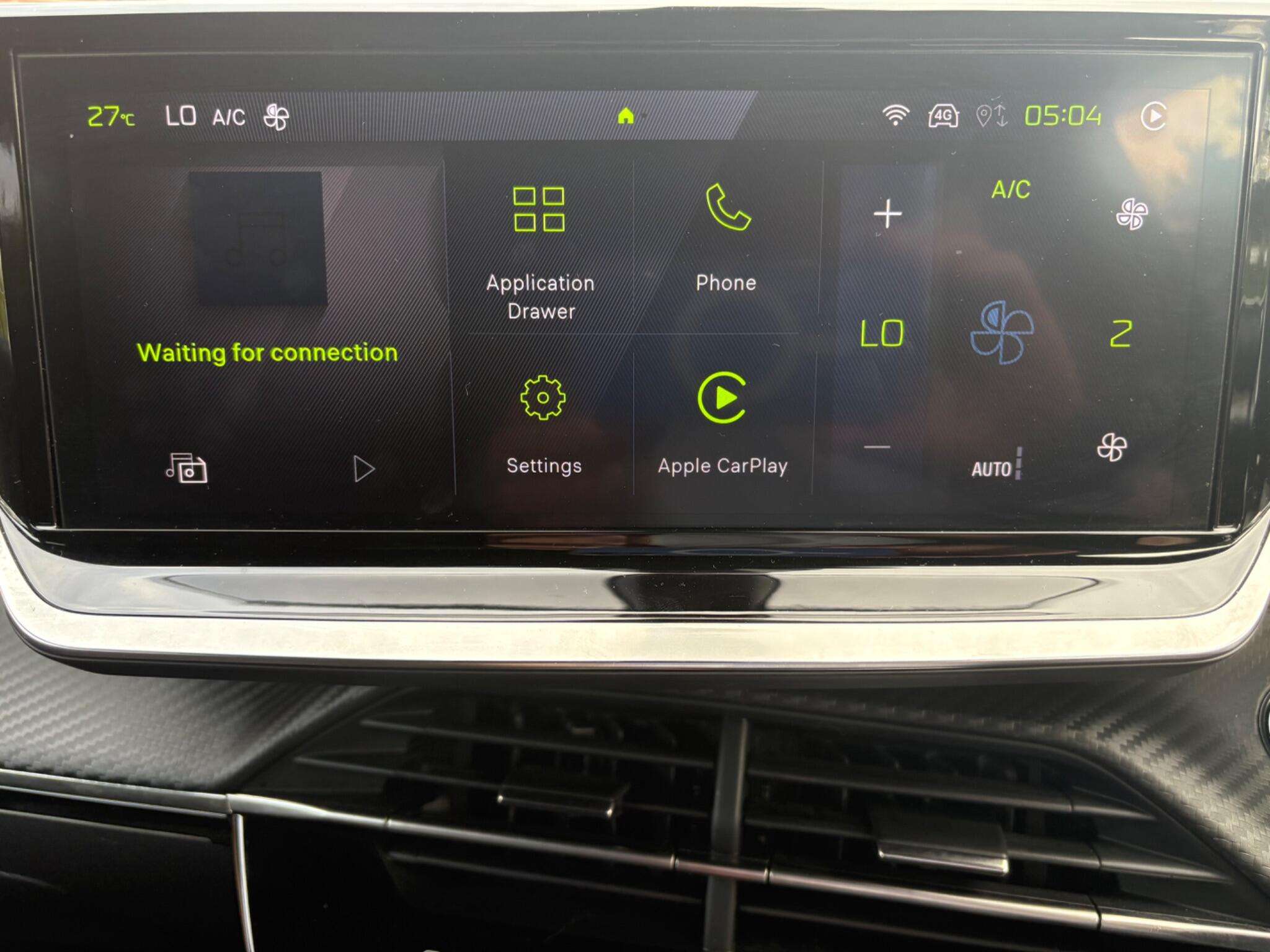 2024 PEUGEOT 2008 2024 PEUGEOT 2008