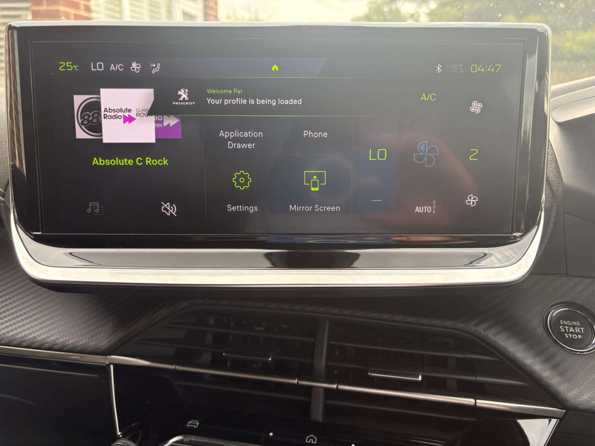 2024 PEUGEOT 2008 2024 PEUGEOT 2008