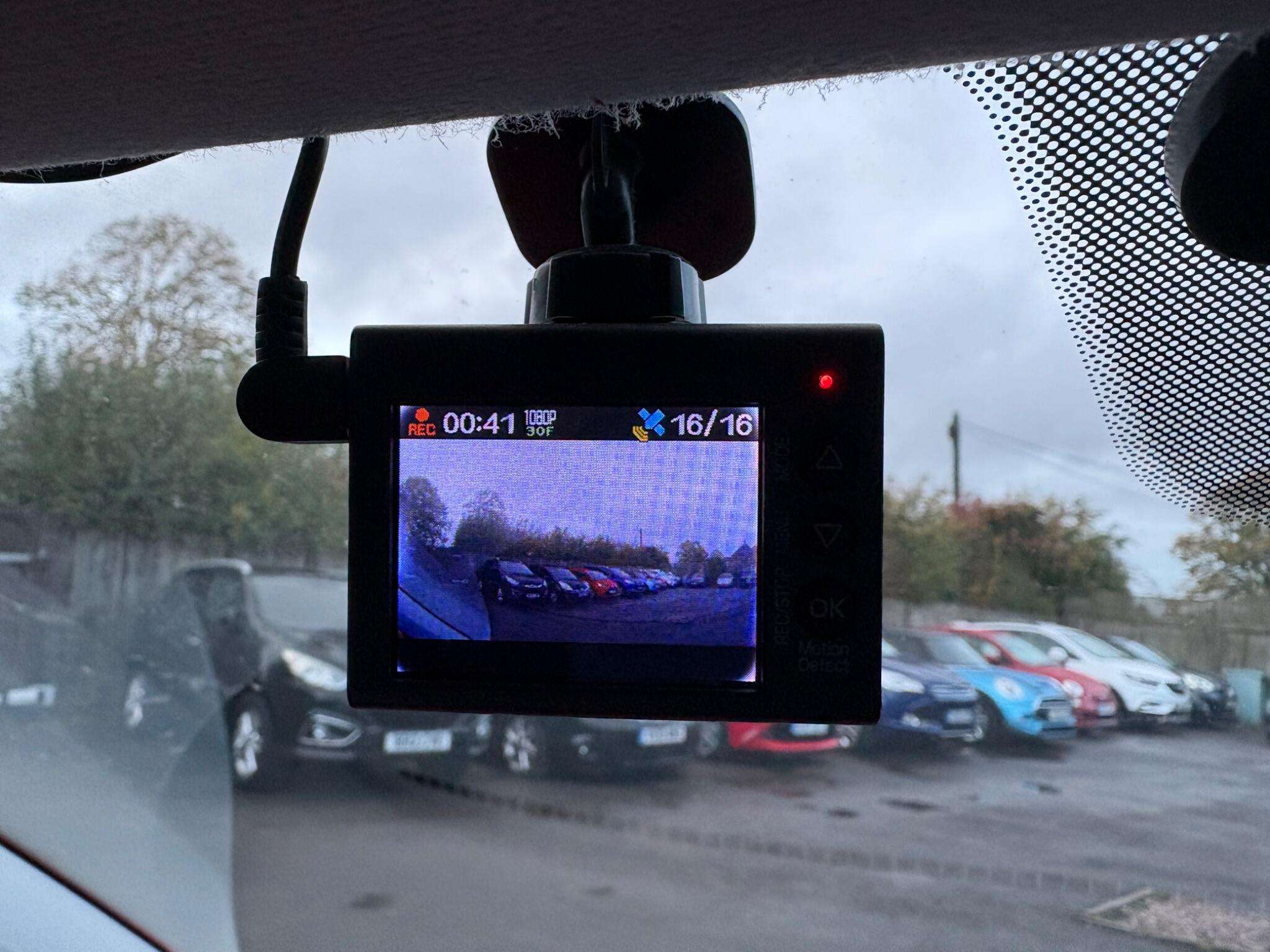 2015 VOLKSWAGEN UP! 2015 VOLKSWAGEN UP!