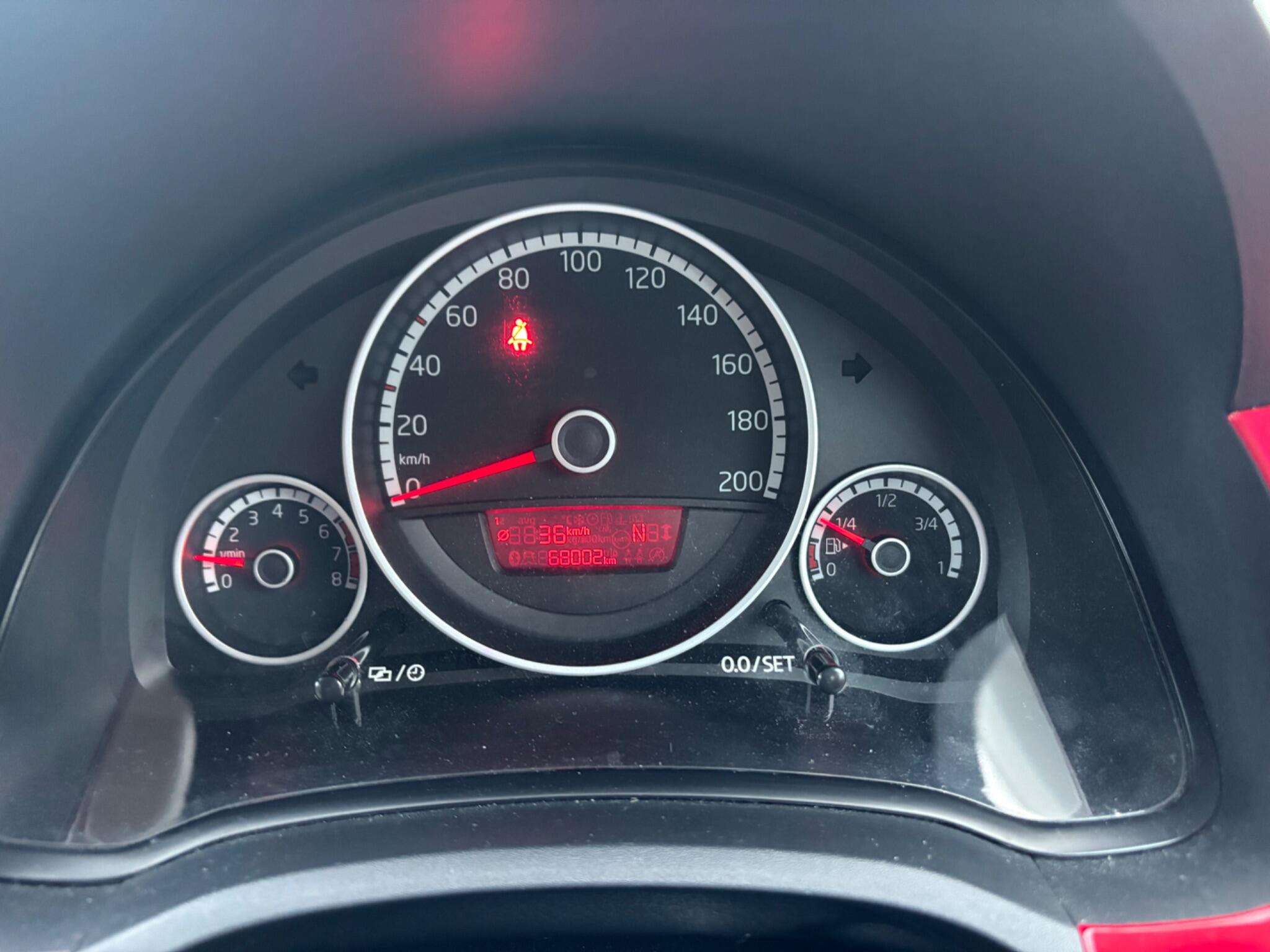 2015 VOLKSWAGEN UP! 2015 VOLKSWAGEN UP!