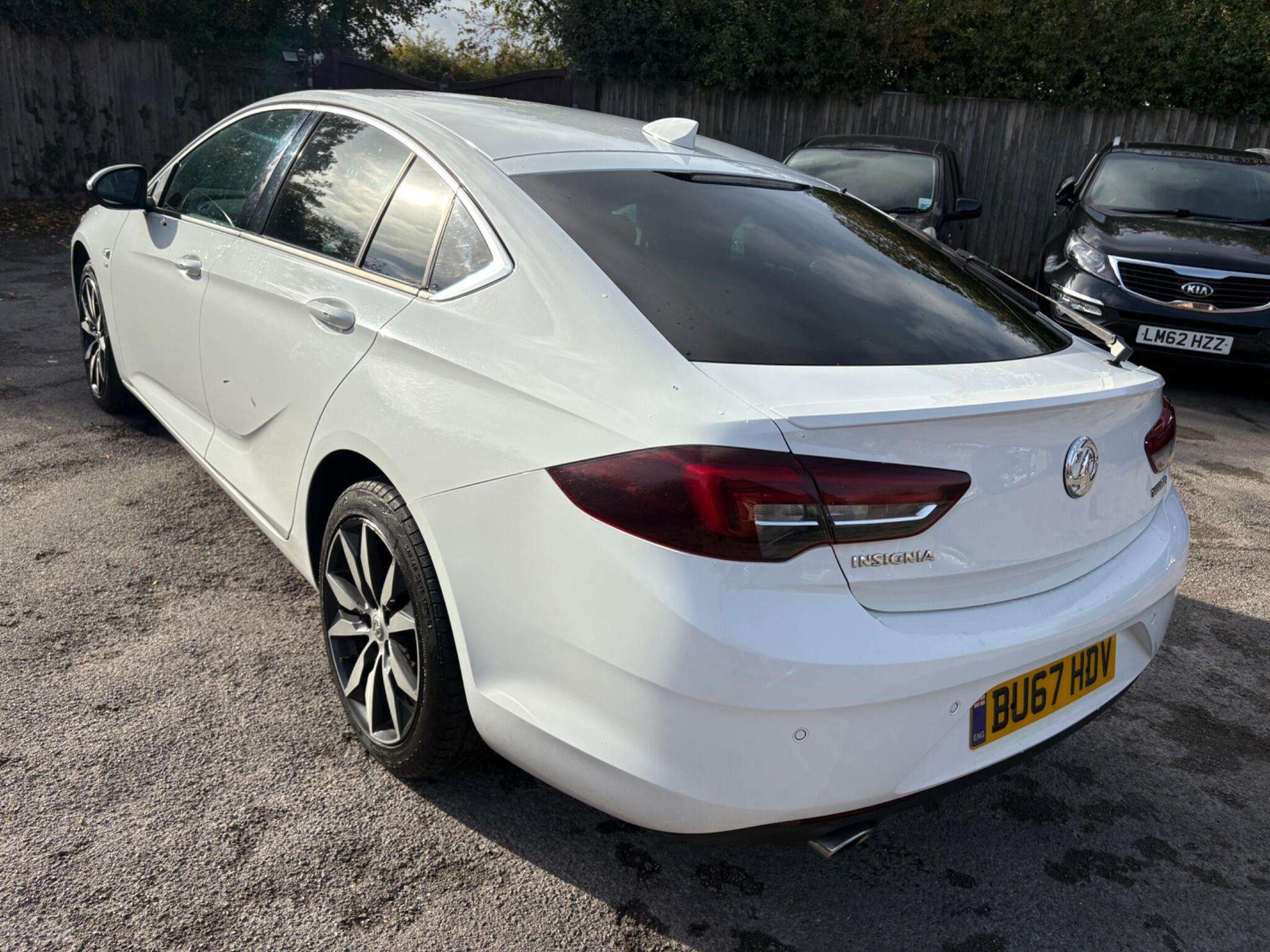 2017 VAUXHALL INSIGNIA 2017 VAUXHALL INSIGNIA
