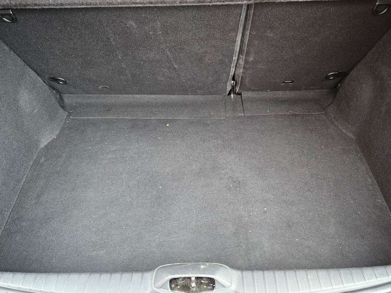 2014 PEUGEOT 208 2014 PEUGEOT 208