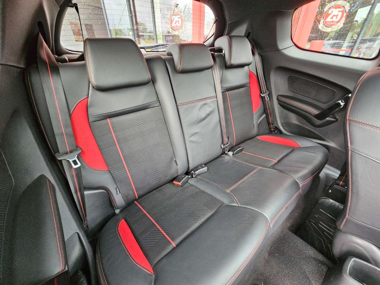 2014 PEUGEOT 208 2014 PEUGEOT 208