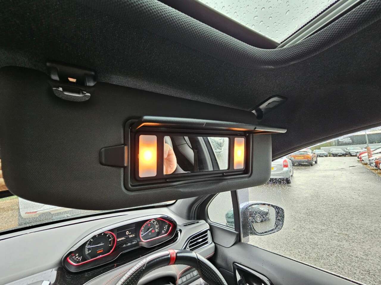 2014 PEUGEOT 208 2014 PEUGEOT 208