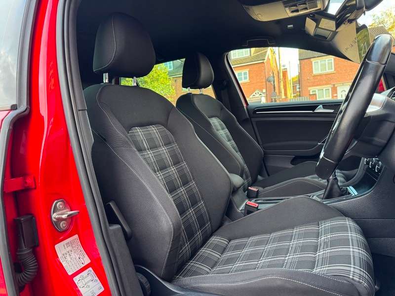 2015 VOLKSWAGEN GOLF 2015 VOLKSWAGEN GOLF