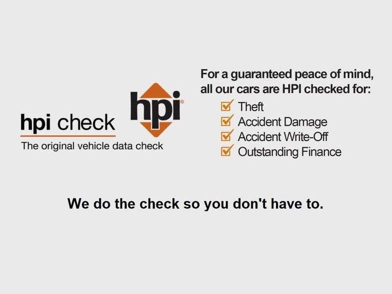 2015 VOLVO V40 2015 VOLVO V40