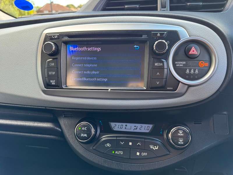 2012 TOYOTA YARIS 2012 TOYOTA YARIS