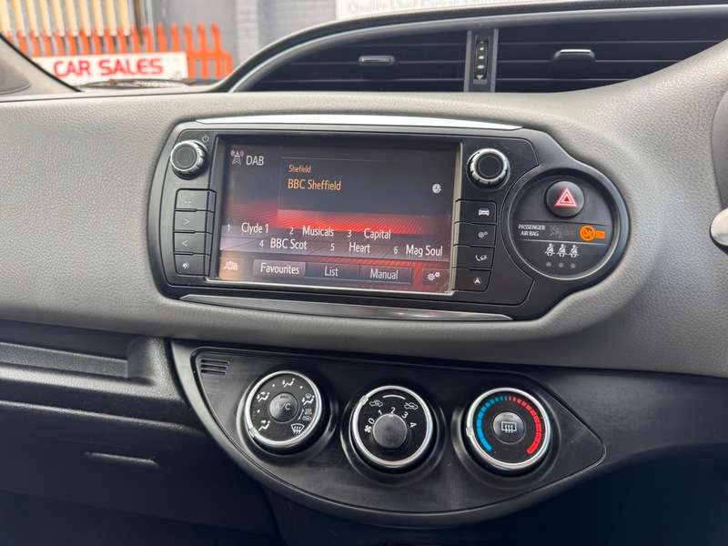 2016 TOYOTA YARIS 2016 TOYOTA YARIS