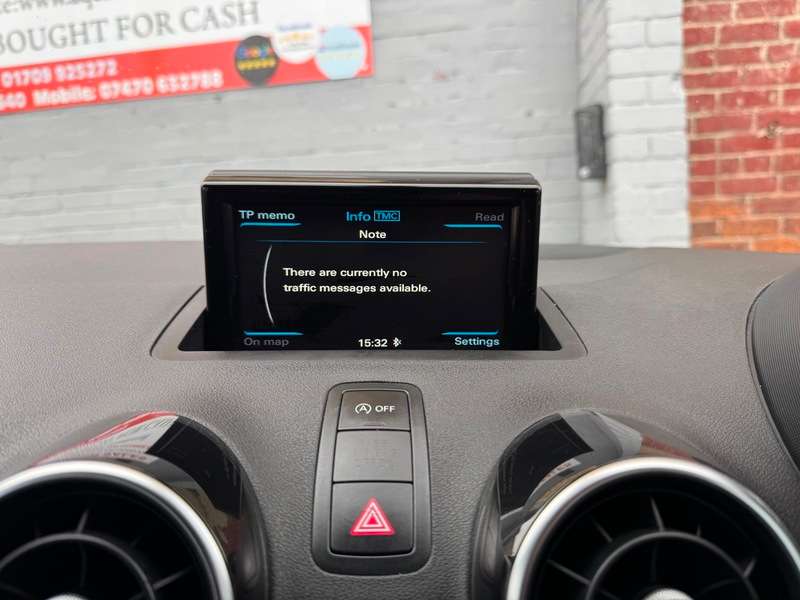 2017 AUDI A1 2017 AUDI A1