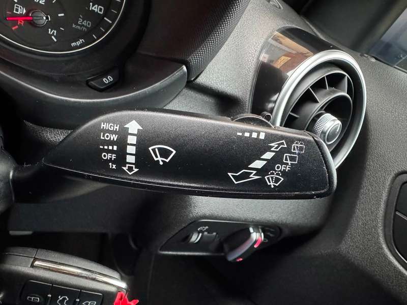 2017 AUDI A1 2017 AUDI A1