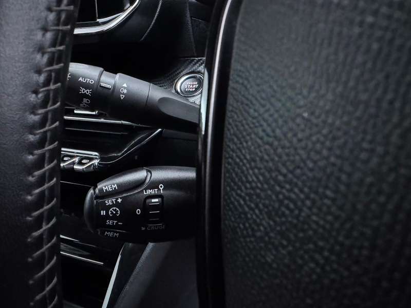 2020 PEUGEOT 208 2020 PEUGEOT 208