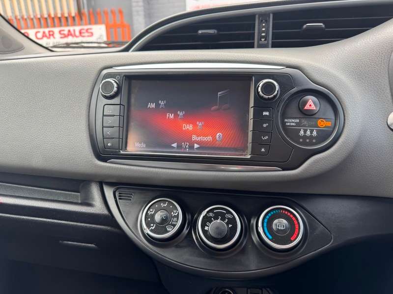 2016 TOYOTA YARIS 2016 TOYOTA YARIS