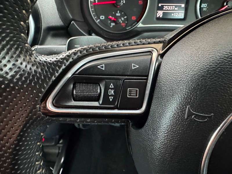 2017 AUDI A1 2017 AUDI A1