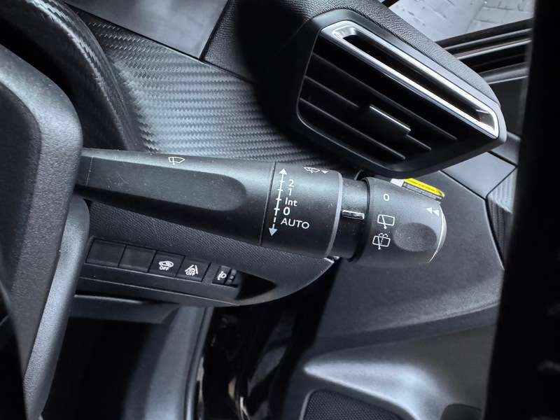 2020 PEUGEOT 208 2020 PEUGEOT 208