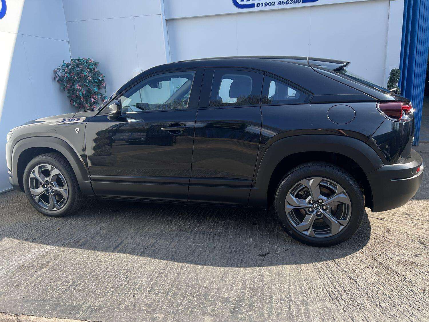 2024 MAZDA MX-30 2024 MAZDA MX-30