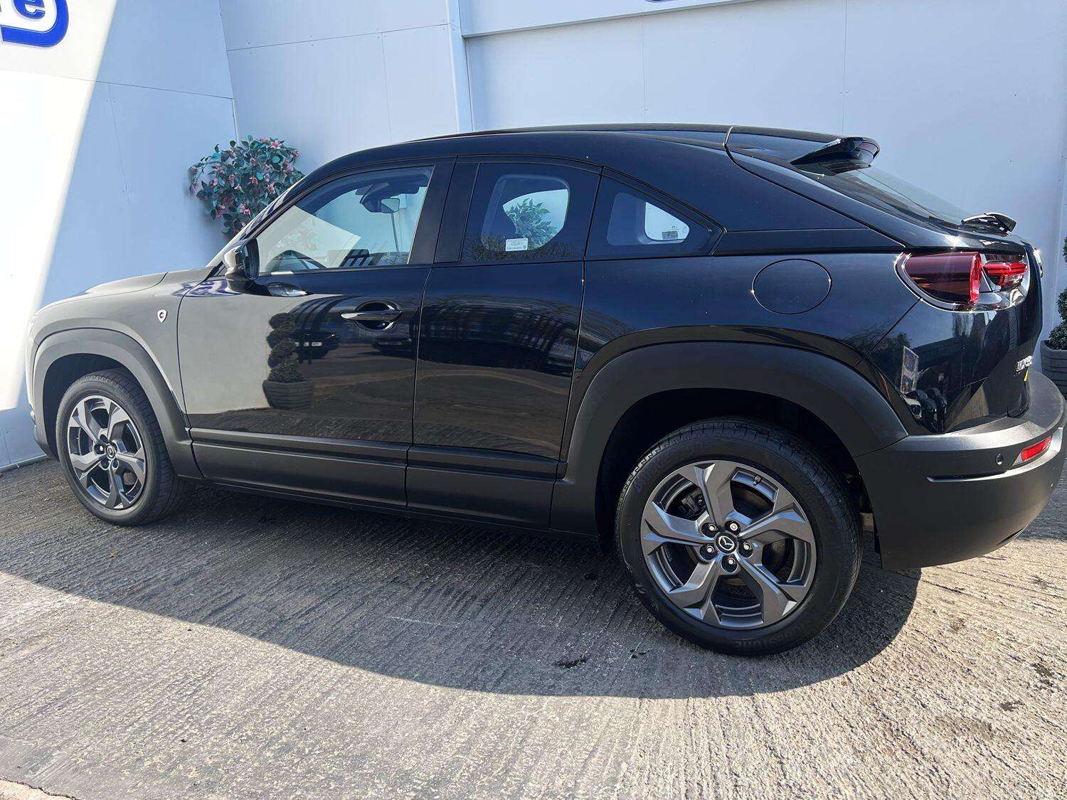 2024 MAZDA MX-30 2024 MAZDA MX-30