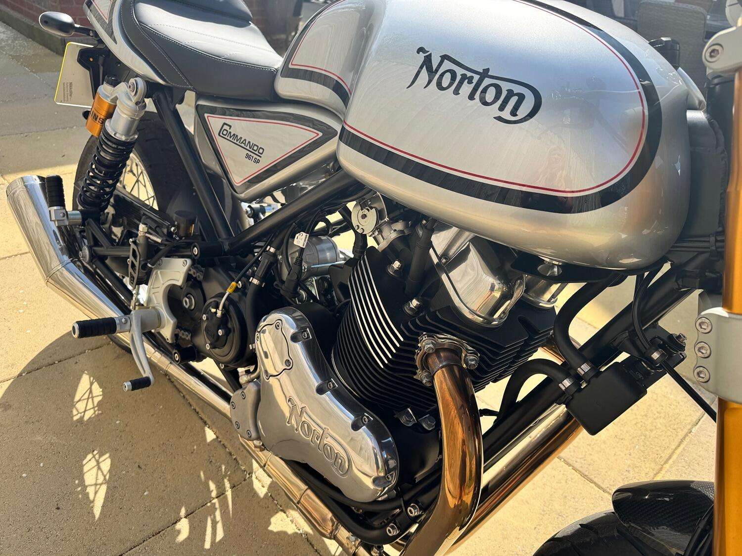 2024 NORTON COMMANDO 2024 NORTON COMMANDO