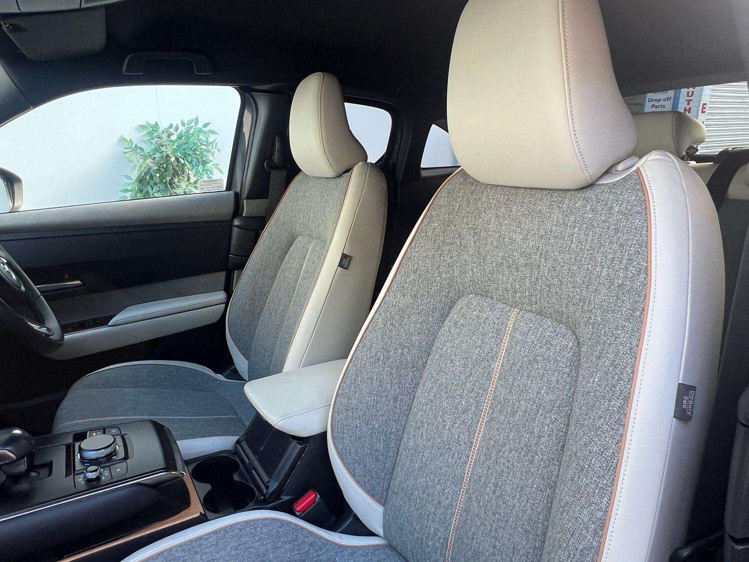 2022 MAZDA MX-30 2022 MAZDA MX-30