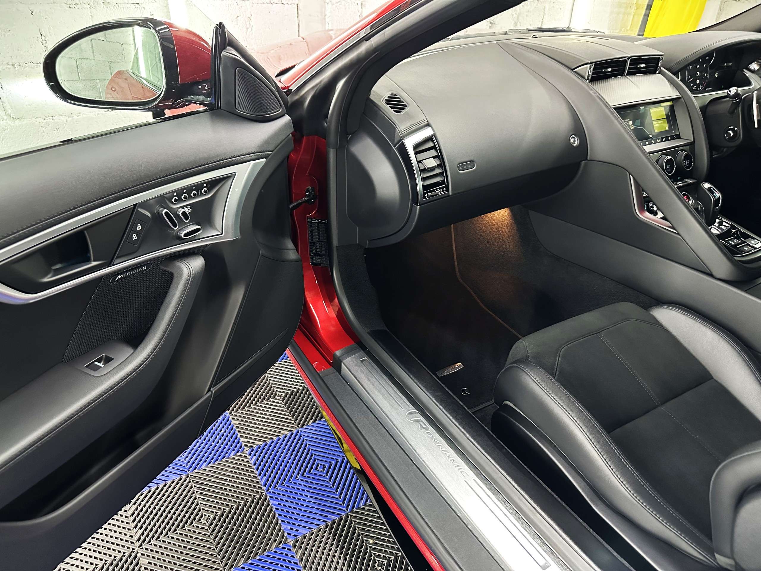 2020 JAGUAR F-TYPE 2020 JAGUAR F-TYPE