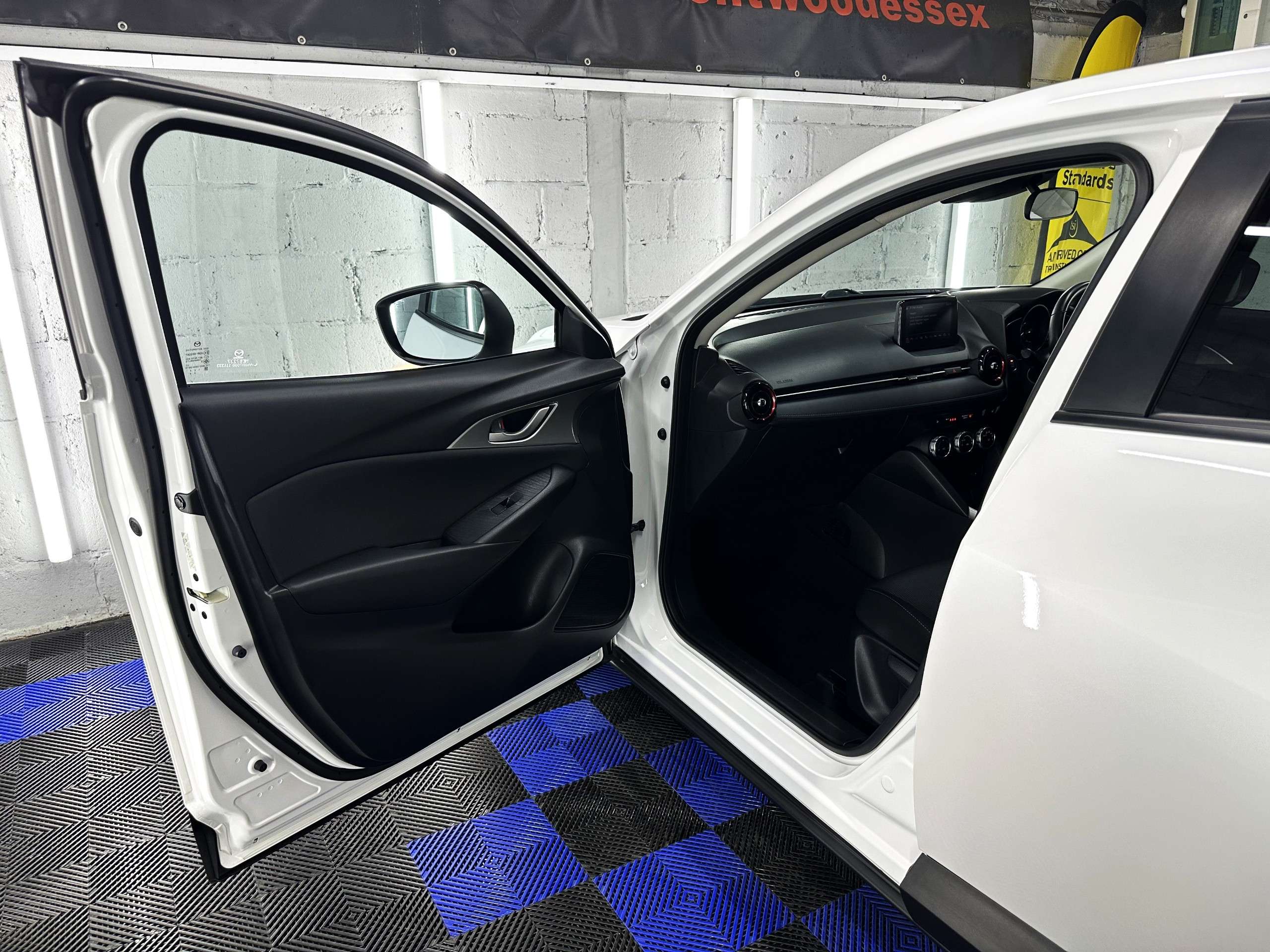 2017 MAZDA CX-3 2017 MAZDA CX-3