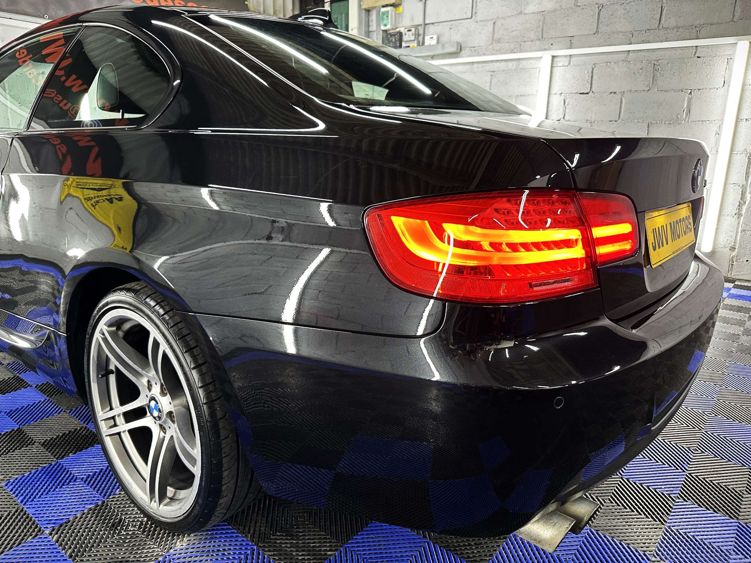 2010 BMW 3 SERIES 2010 BMW 3 SERIES