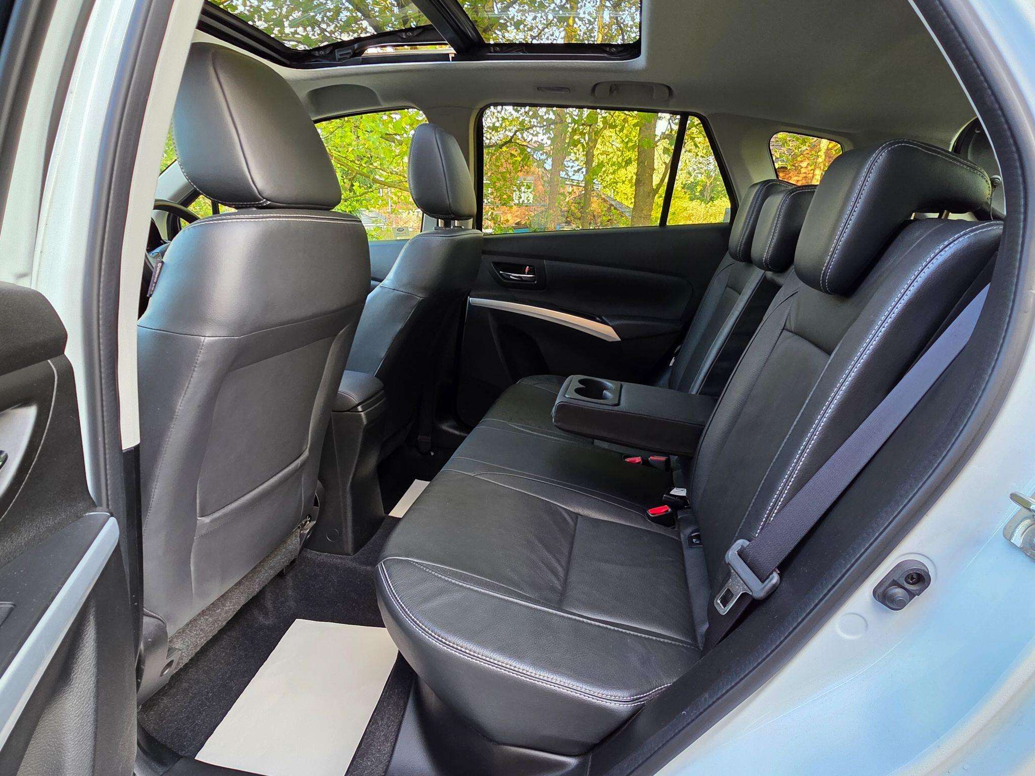 2016 SUZUKI SX4 S-CROSS 2016 SUZUKI SX4 S-CROSS