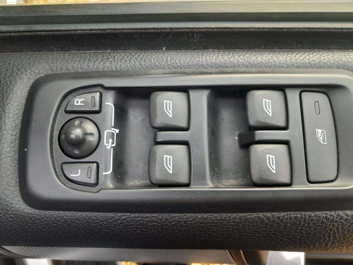 2014 LAND ROVER DISCOVERY 4 2014 LAND ROVER DISCOVERY 4