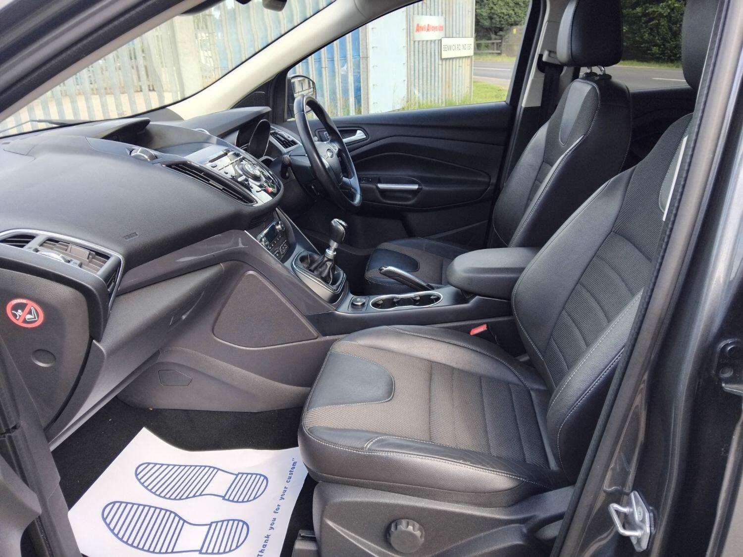 2015 FORD KUGA 2015 FORD KUGA