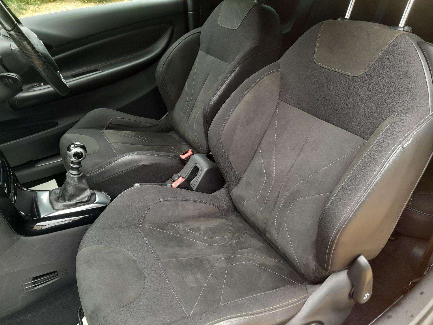 2016 DS AUTOMOBILES DS 3 2016 DS AUTOMOBILES DS 3