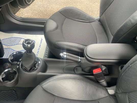 2011 MINI HATCH 2011 MINI HATCH