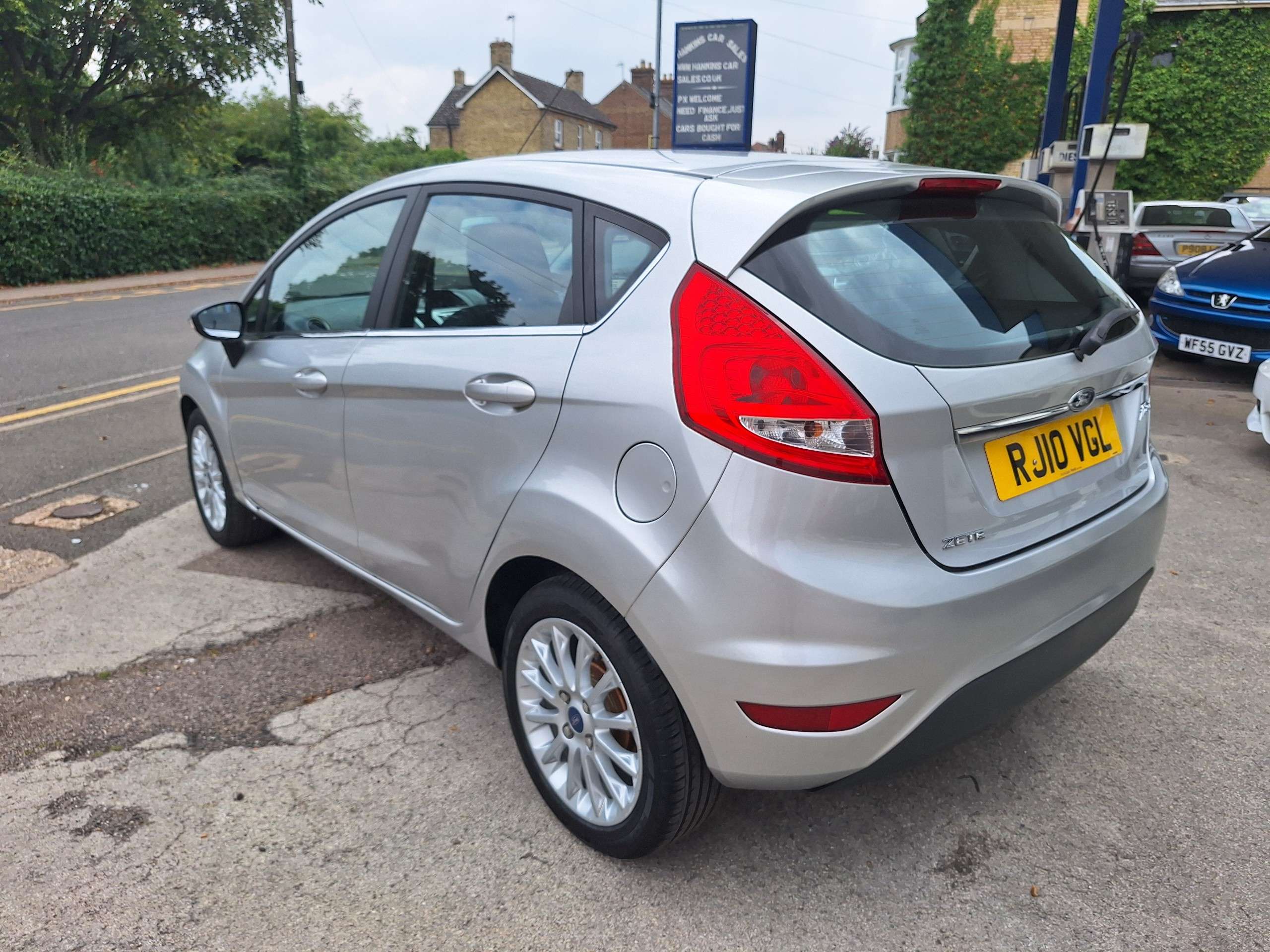 2010 FORD FIESTA 2010 FORD FIESTA