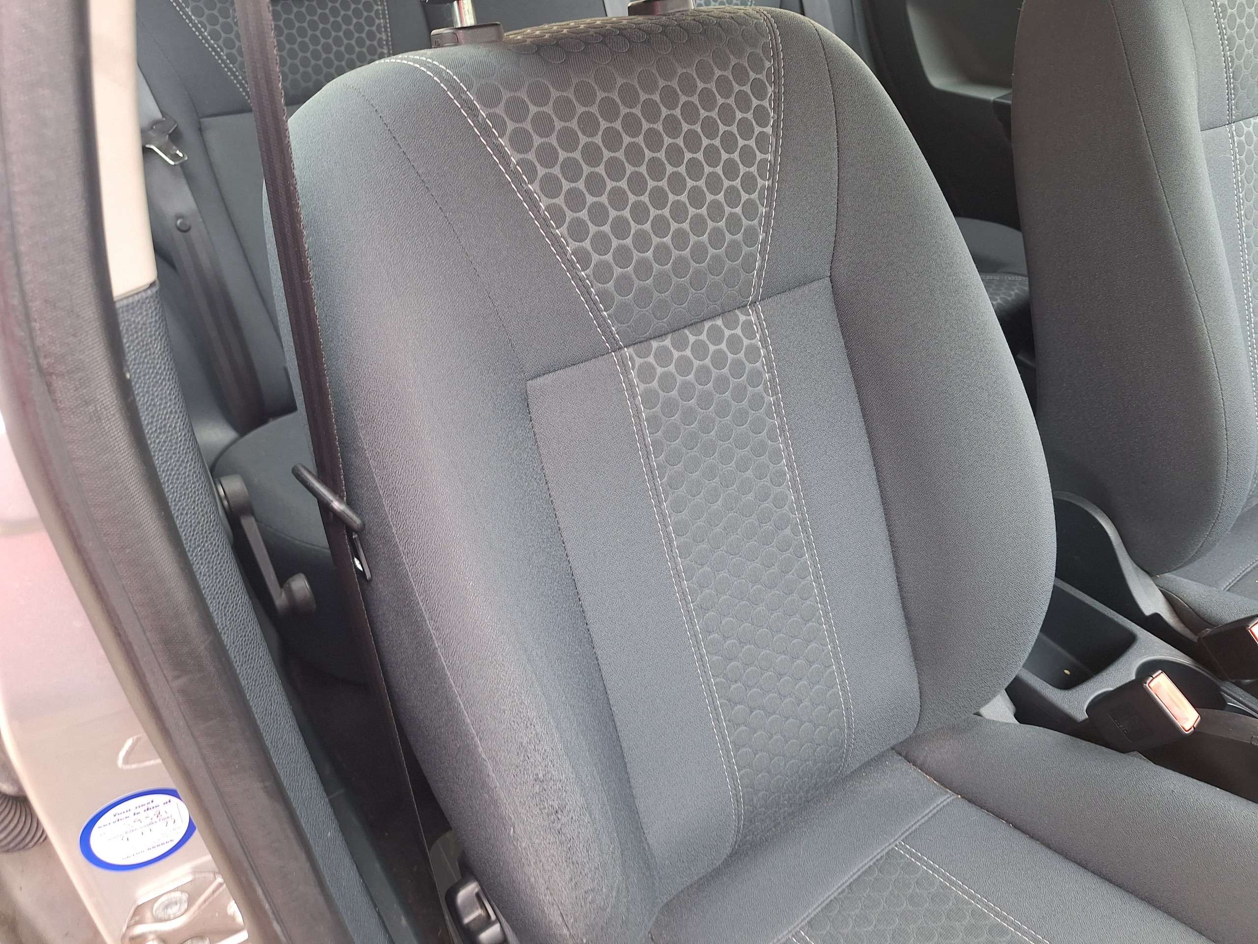 2010 FORD FIESTA 2010 FORD FIESTA