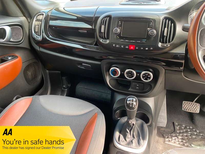 2014 FIAT 500L 2014 FIAT 500L